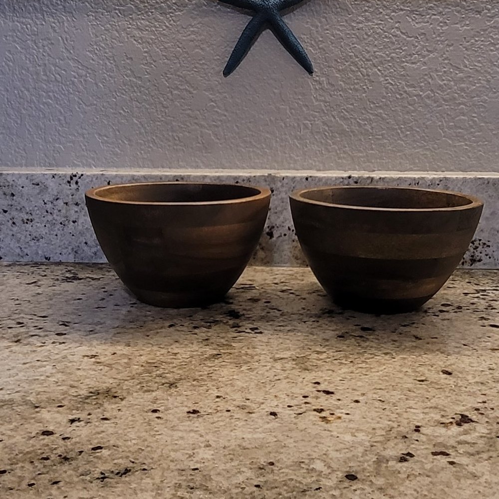 2 NWT dip brand 6.5 x 4 Acadia Wood Bowls